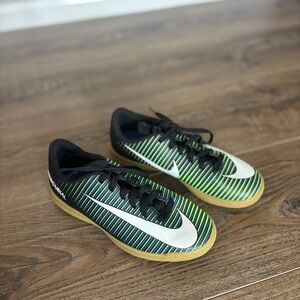 Nike Kids Black & Neon Green Striped Indoor Sneakers